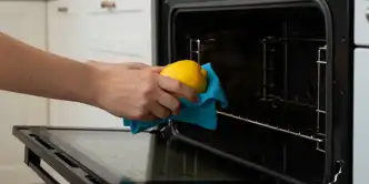 Limpar o forno com limão